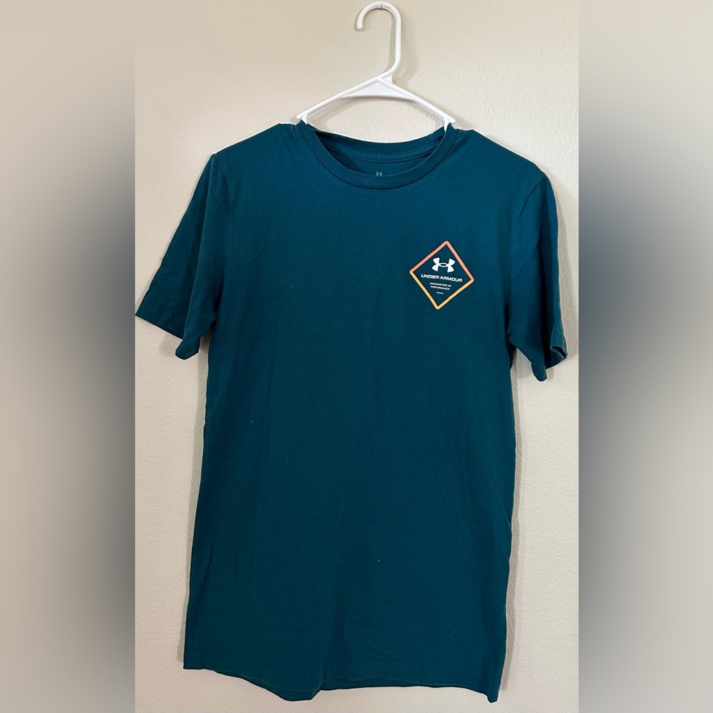 Under Armour T-shirt
